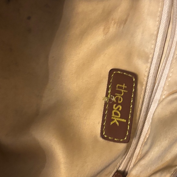 Le Sak Crocheted Handbag Double Straps Handle Gold with Metallic Liner - Picture 3 of 11